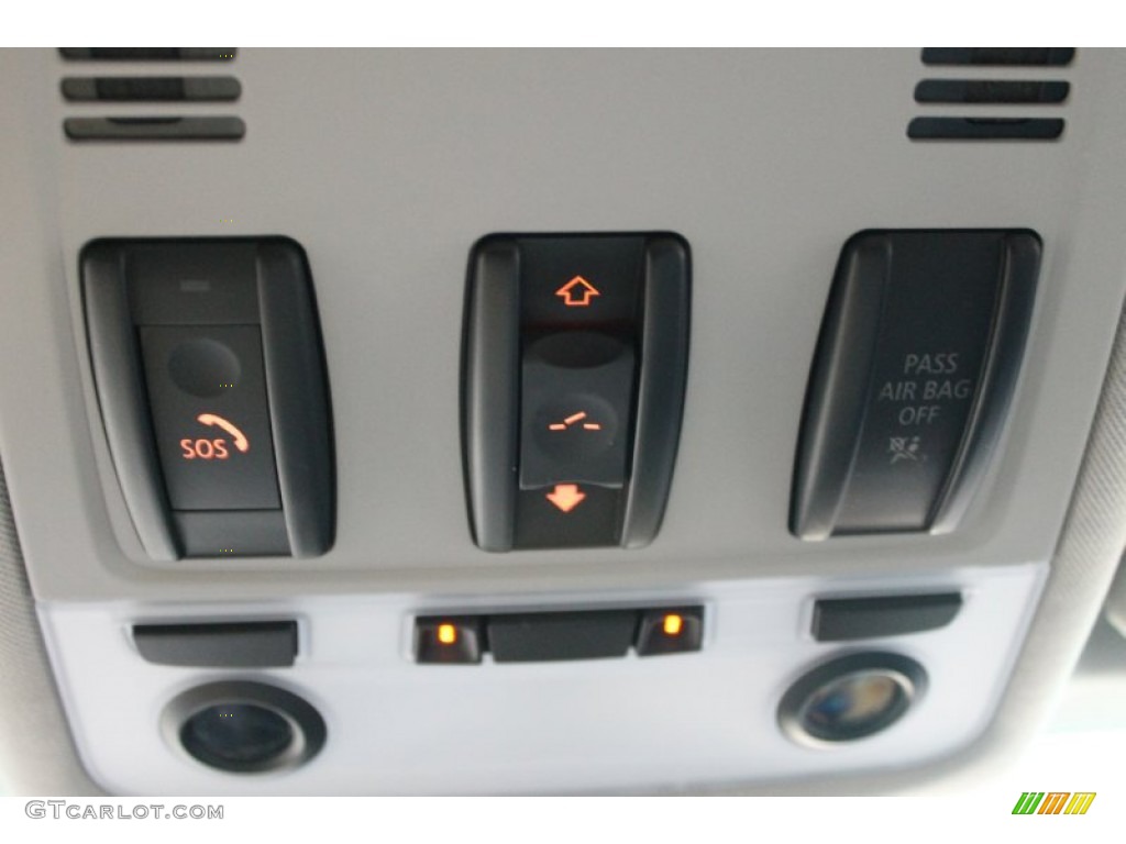2007 BMW 3 Series 335i Sedan Controls Photo #69009268