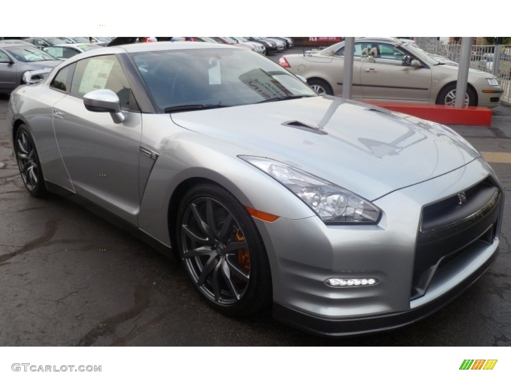 Super Silver 2013 Nissan GT-R Premium Exterior Photo #69009817