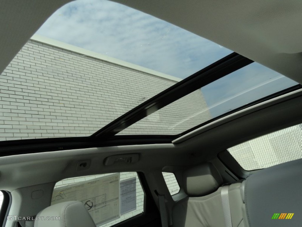 2012 Cadillac SRX Premium Sunroof Photos