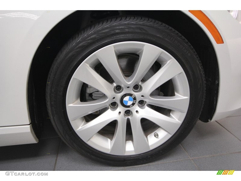 2011 3 Series 328i Convertible - Mineral White Metallic / Black photo #11