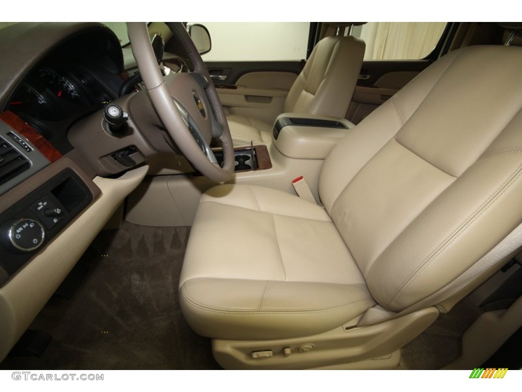 2011 Suburban LTZ - Summit White / Light Cashmere/Dark Cashmere photo #3