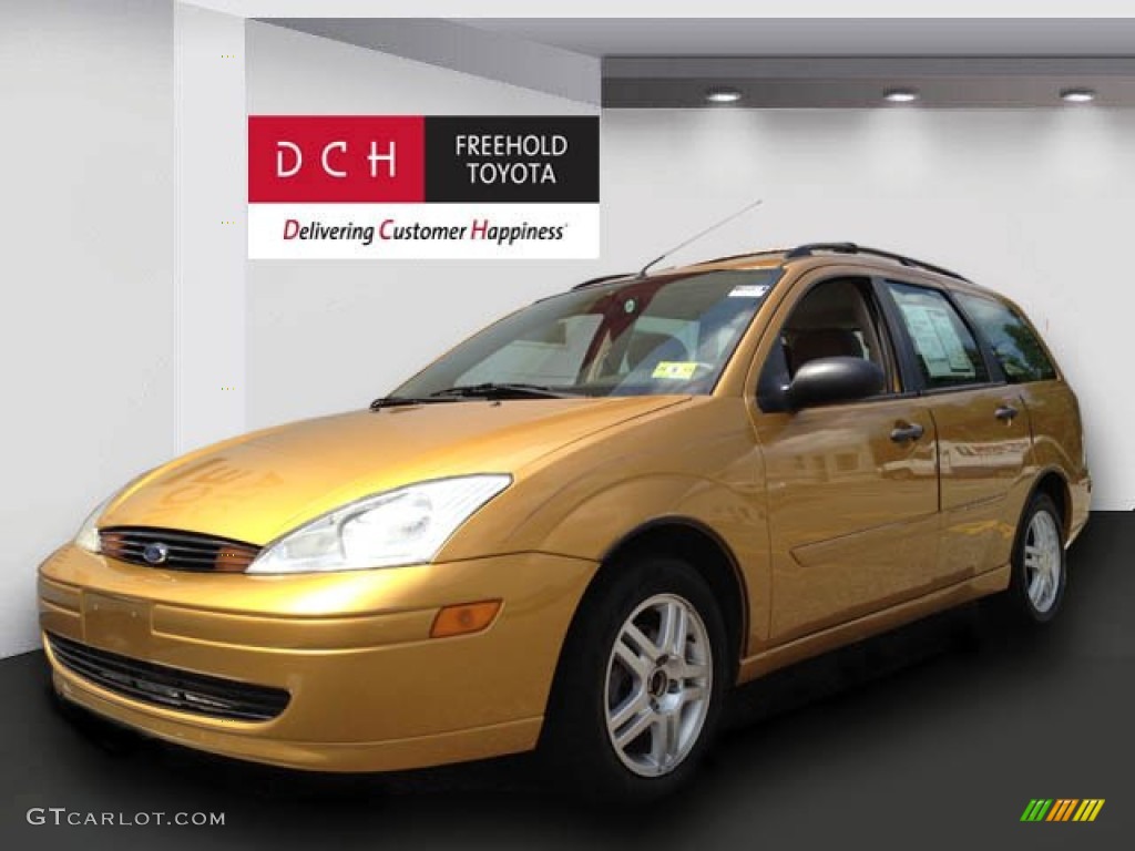 2001 Focus SE Wagon - Jackpot Gold Metallic / Medium Graphite Grey photo #1