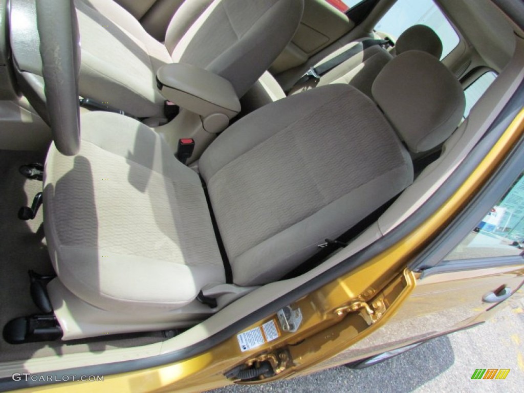 2001 Focus SE Wagon - Jackpot Gold Metallic / Medium Graphite Grey photo #15