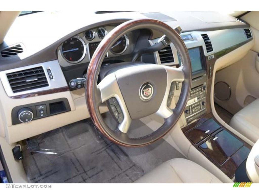 2010 Cadillac Escalade ESV Luxury Dashboard Photos