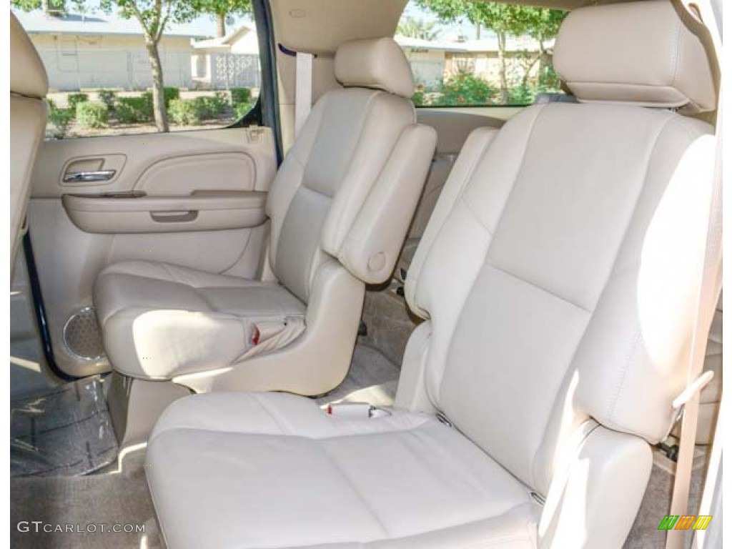 2010 Cadillac Escalade ESV Luxury Rear Seat Photo #69015329