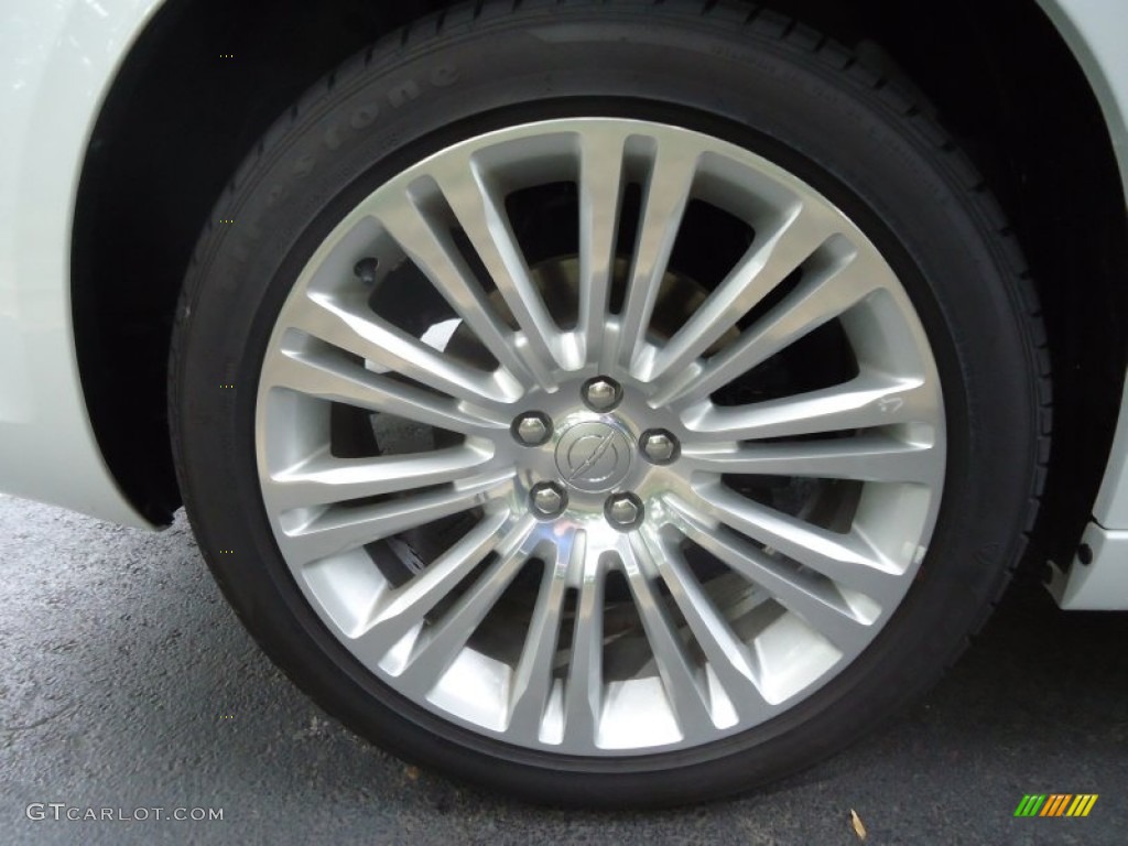 2012 Chrysler 300 C Wheel Photo #69015483