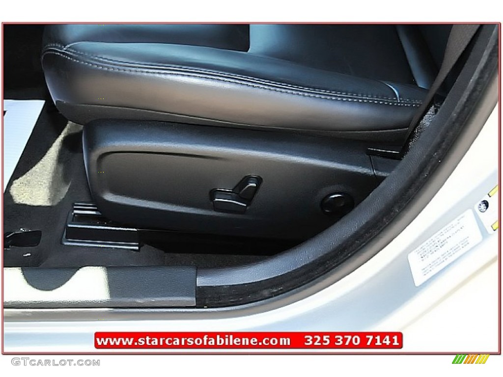 2012 300 Limited - Bright Silver Metallic / Black photo #14
