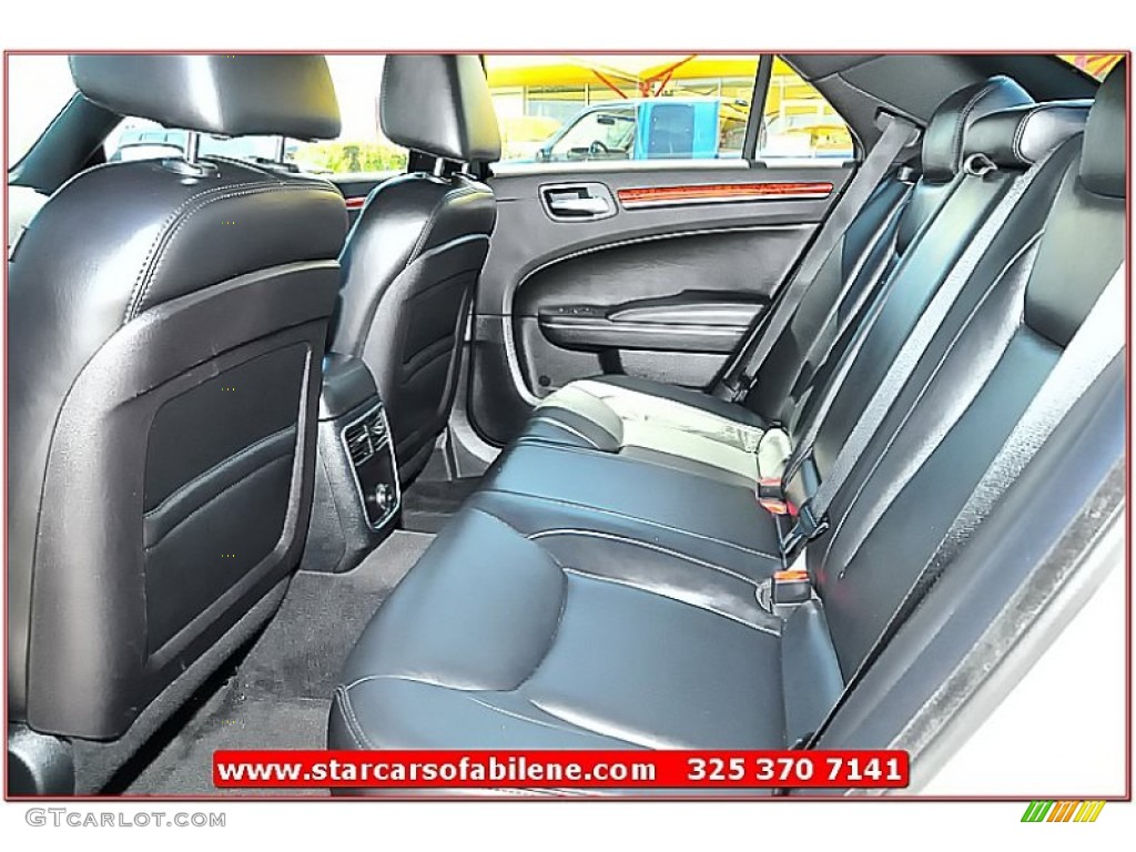 2012 300 Limited - Bright Silver Metallic / Black photo #24