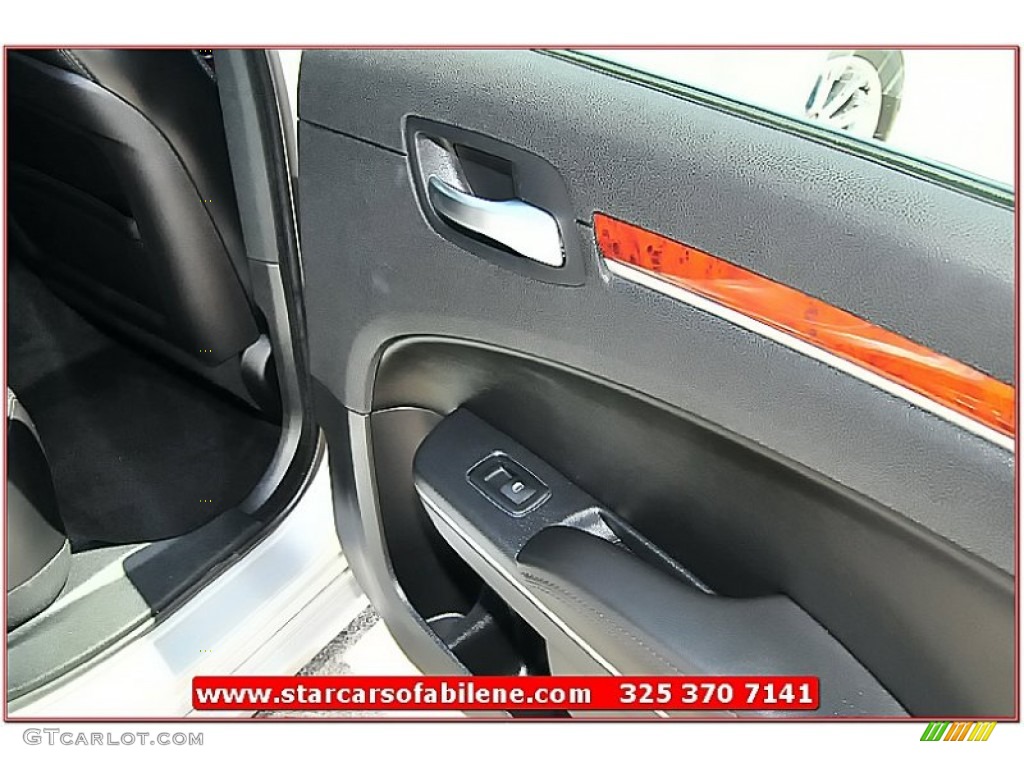 2012 300 Limited - Bright Silver Metallic / Black photo #27