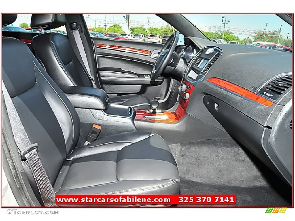 2012 300 Limited - Bright Silver Metallic / Black photo #28