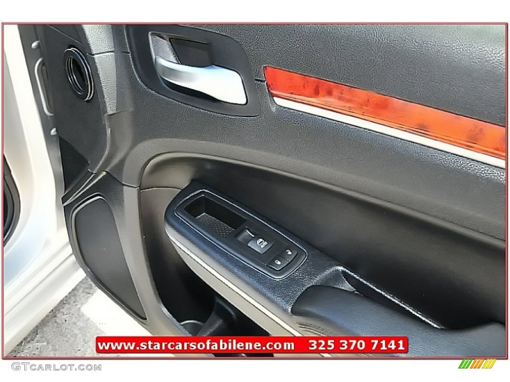 2012 300 Limited - Bright Silver Metallic / Black photo #30