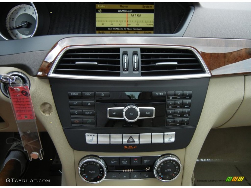 2012 Mercedes-Benz C 250 Sport Controls Photo #69018451