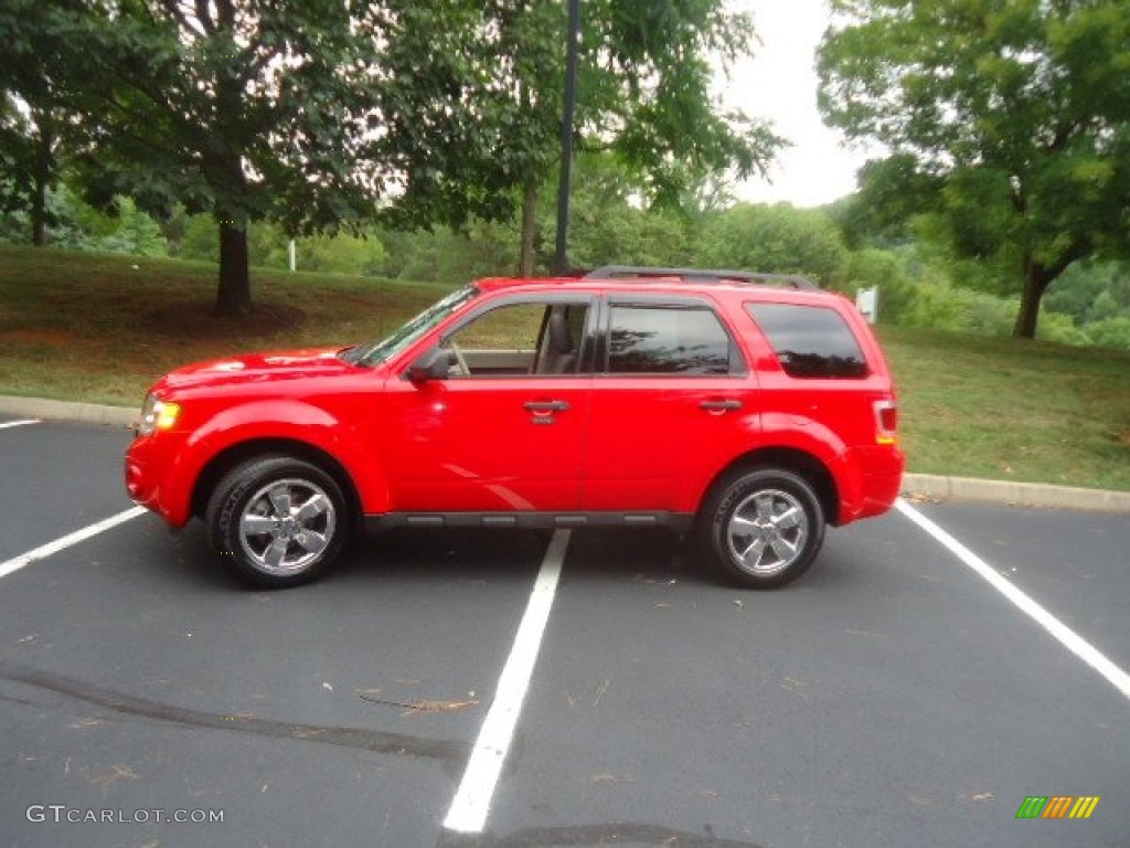 2009 Escape XLT V6 - Torch Red / Charcoal photo #4