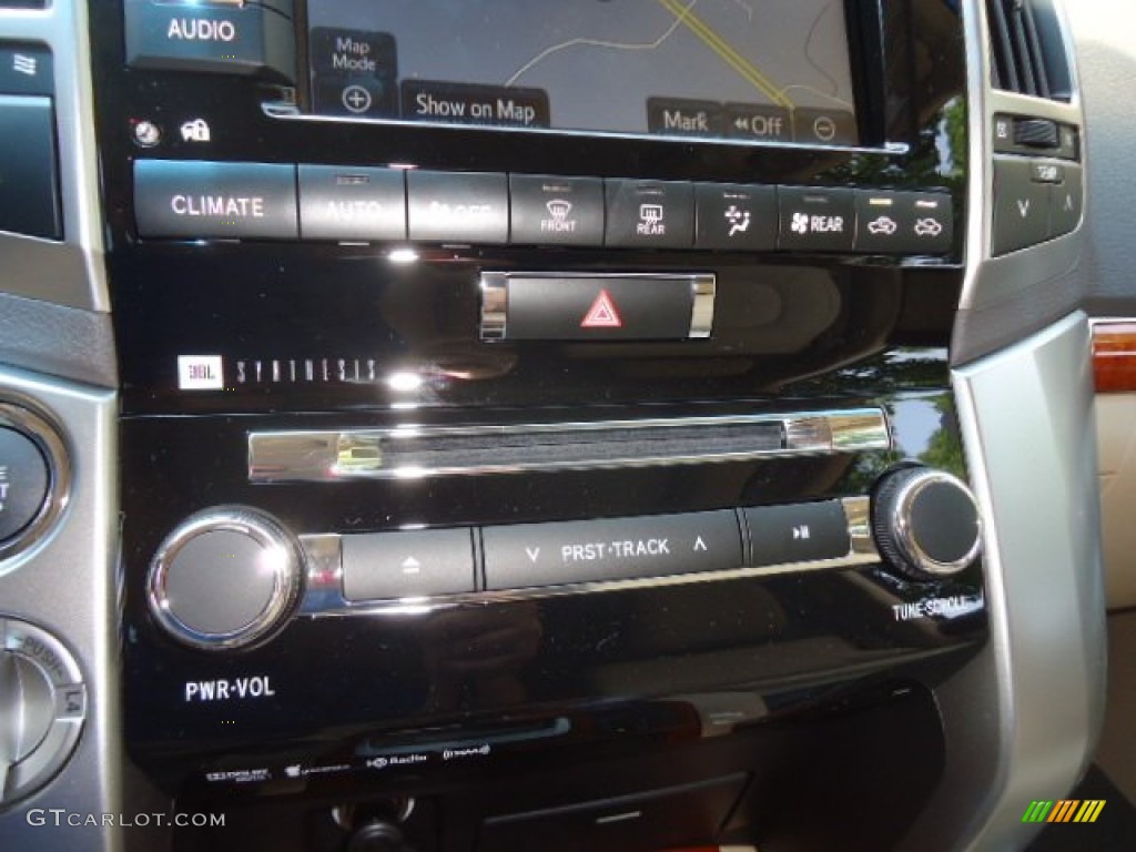 2013 Toyota Land Cruiser Standard Land Cruiser Model Controls Photo #69024481