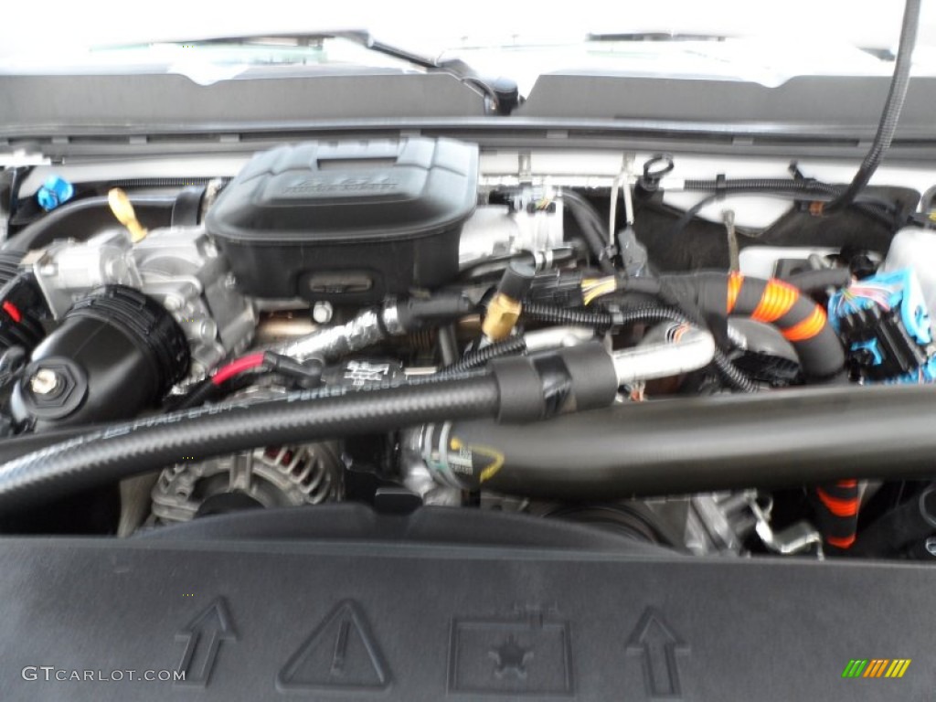 2011 Chevrolet Silverado 3500HD LT Crew Cab 4x4 Engine Photos