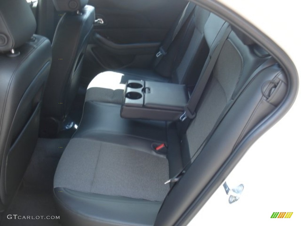 2013 Chevrolet Malibu ECO Rear Seat Photo #69030350