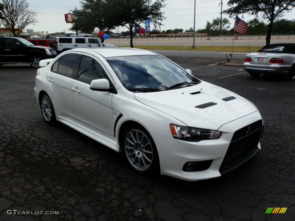 Wicked White 2010 Mitsubishi Lancer Evolution GSR Exterior Photo #69030589