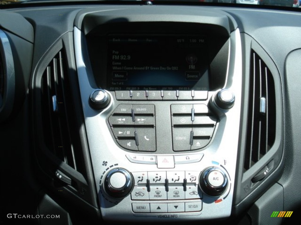 2013 Chevrolet Equinox LT AWD Controls Photo #69030731