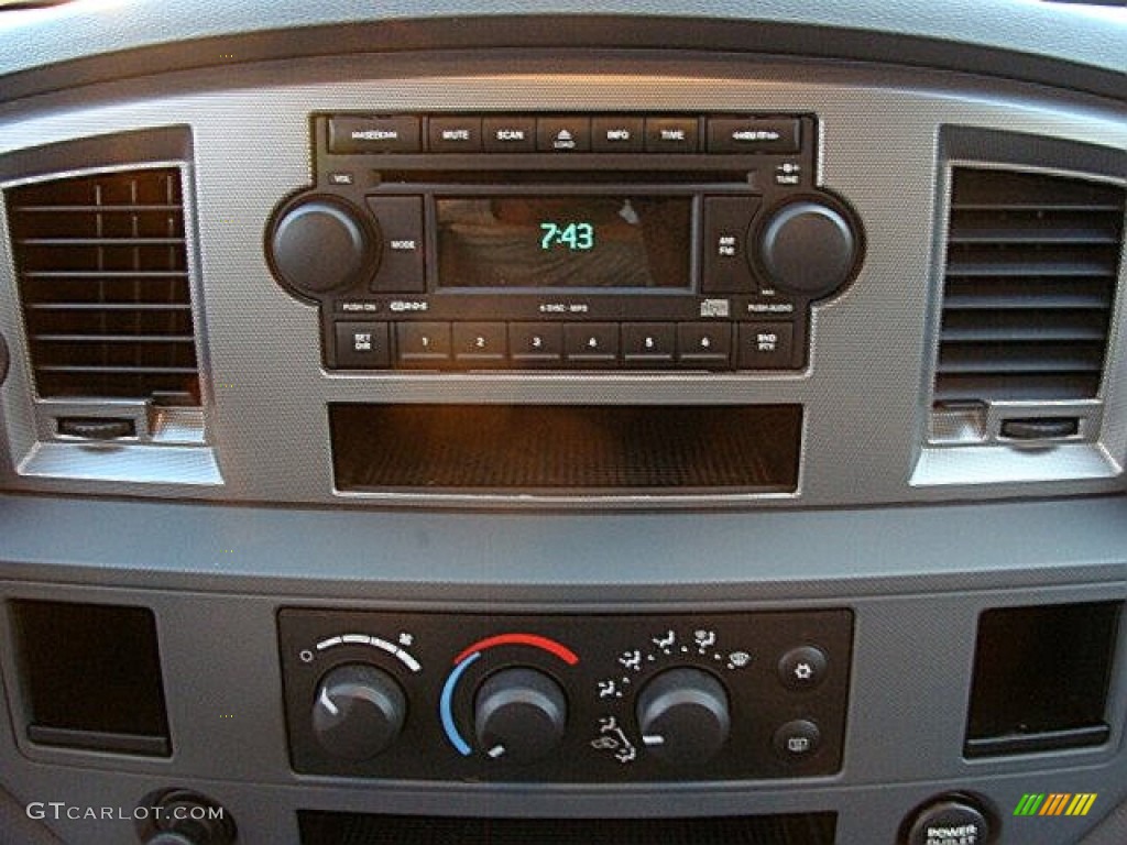 2006 Dodge Ram 2500 Sport Quad Cab Controls Photo #69035828