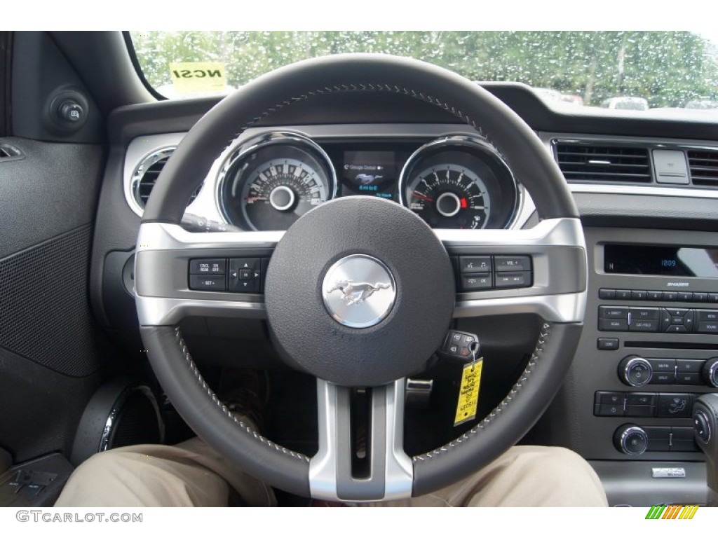 2013 Ford Mustang V6 Premium Coupe Charcoal Black Steering Wheel Photo #69040214