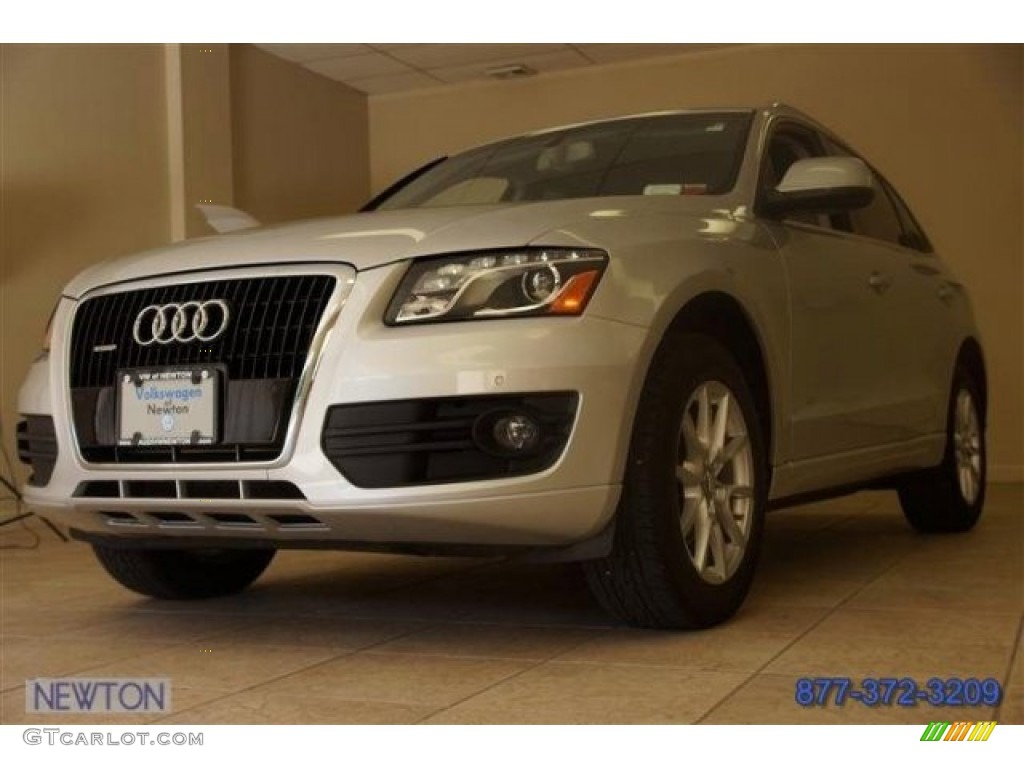 2009 Q5 3.2 Premium Plus quattro - Ice Silver Metallic / Black photo #2