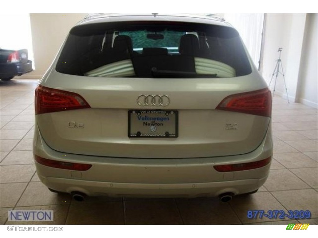 2009 Q5 3.2 Premium Plus quattro - Ice Silver Metallic / Black photo #10
