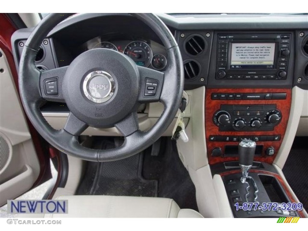 2007 Commander Limited 4x4 - Red Rock Pearl / Dark Khaki/Light Graystone photo #38