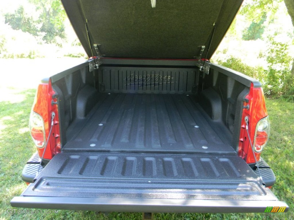 2003 Ford F150 SVT Lightning Trunk Photos