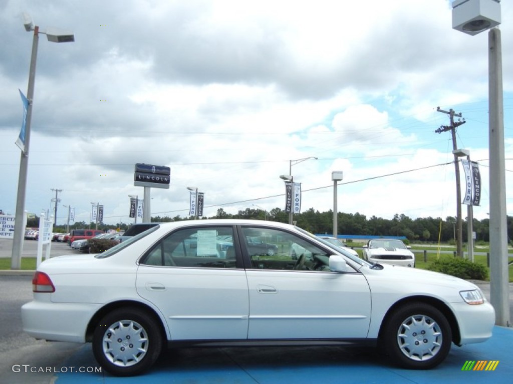 2002 Accord LX Sedan - Taffeta White / Ivory photo #6