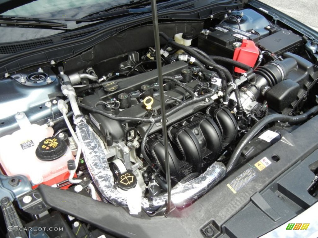 2012 Ford Fusion SEL Engine Photos