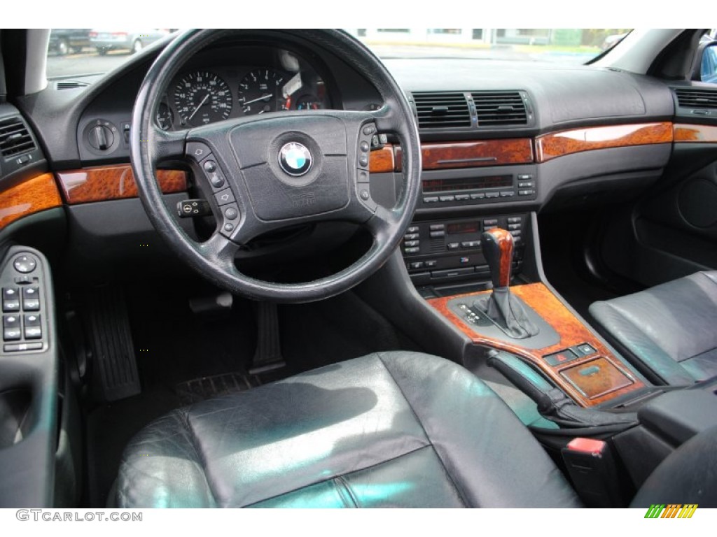 2001 BMW 5 Series 525i Sedan Black Dashboard Photo #69045500
