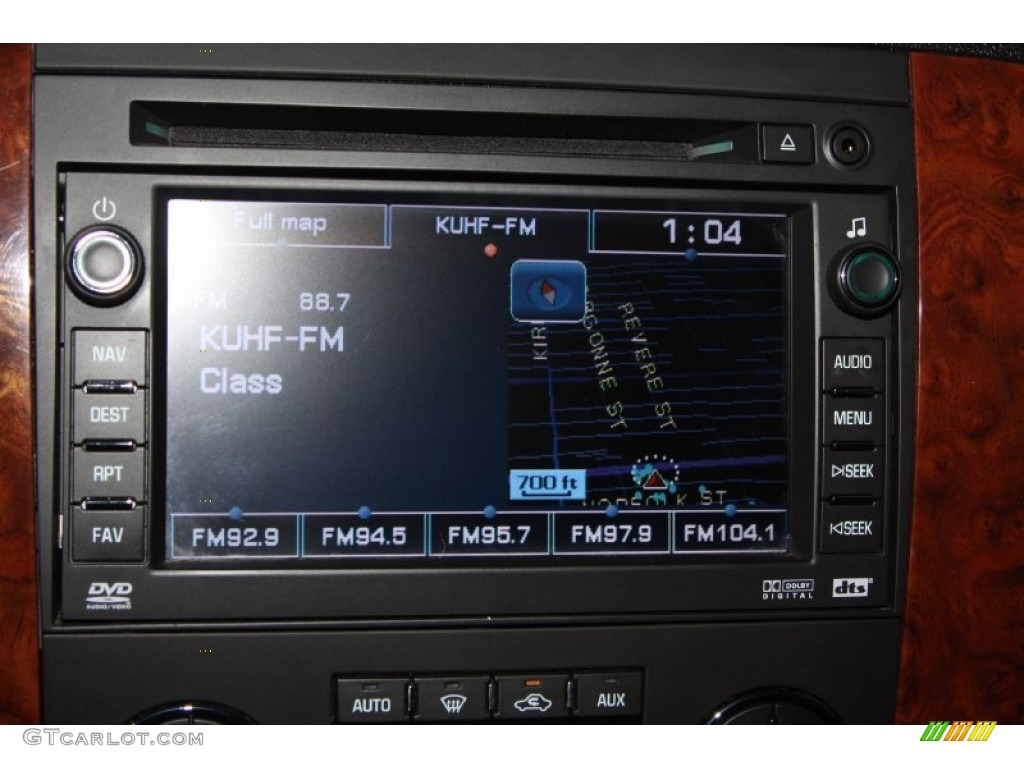 2007 Chevrolet Suburban 1500 LT 4x4 Controls Photo #69045867