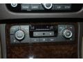 Controls of 2013 Touareg VR6 FSI Executive 4XMotion
