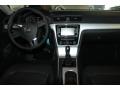 Black - Passat 2.5L SE Photo No. 15