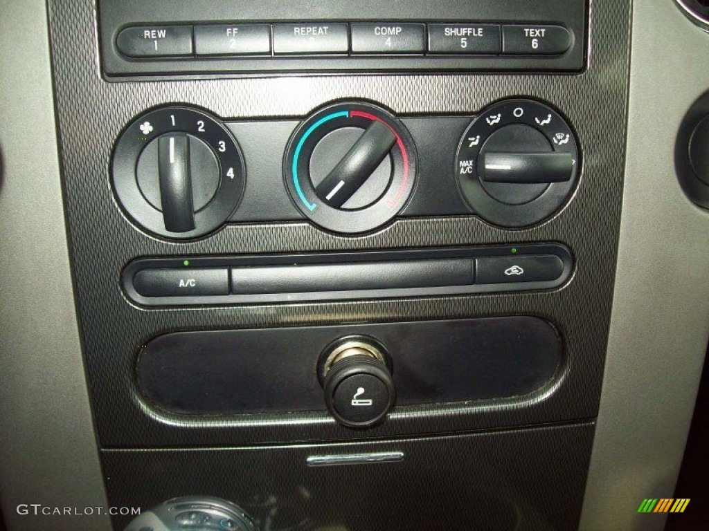 2004 F150 FX4 SuperCrew 4x4 - Silver Metallic / Black photo #23