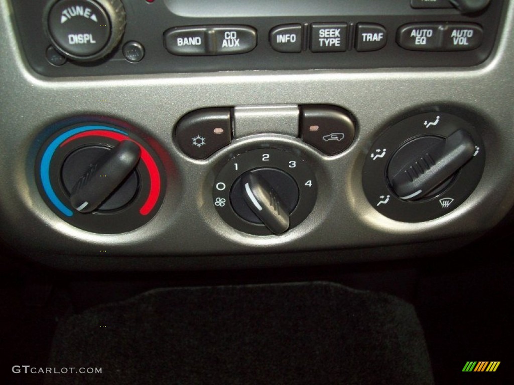 2012 Chevrolet Colorado LT Crew Cab 4x4 Controls Photo #69048722