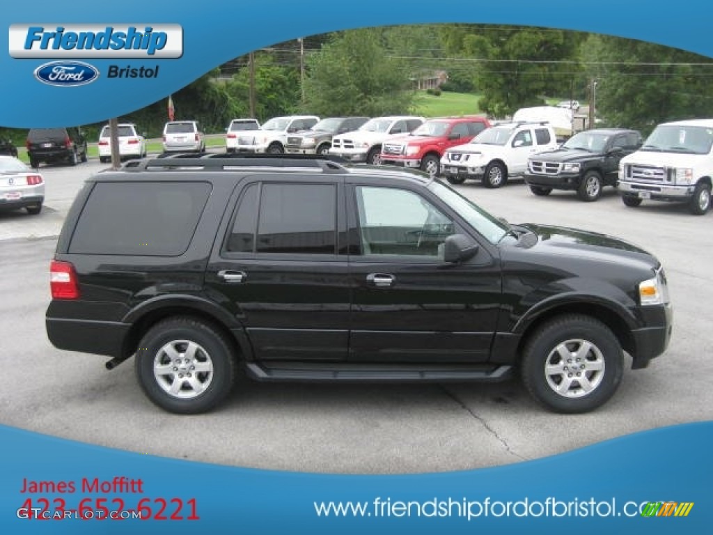 2010 Expedition XLT 4x4 - Tuxedo Black / Stone photo #5