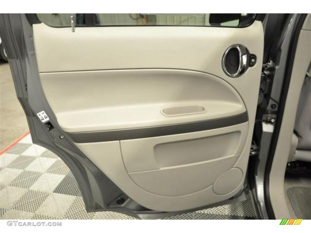 2007 HHR LT - Dark Silver Metallic / Gray photo #18