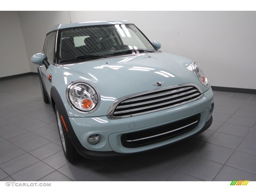 2013 Cooper Clubman - Ice Blue / Punch Carbon Black Leather photo #5