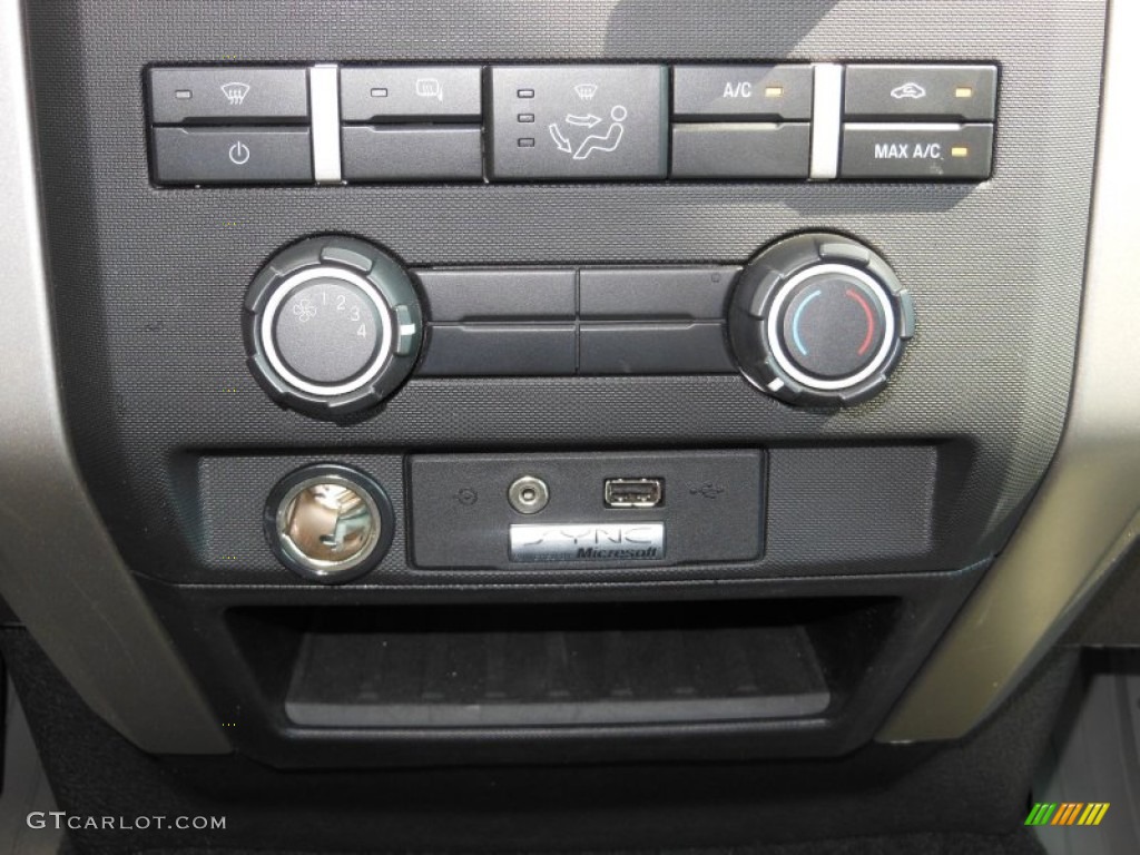 2011 Ford F150 XLT SuperCrew Controls Photo #69057129