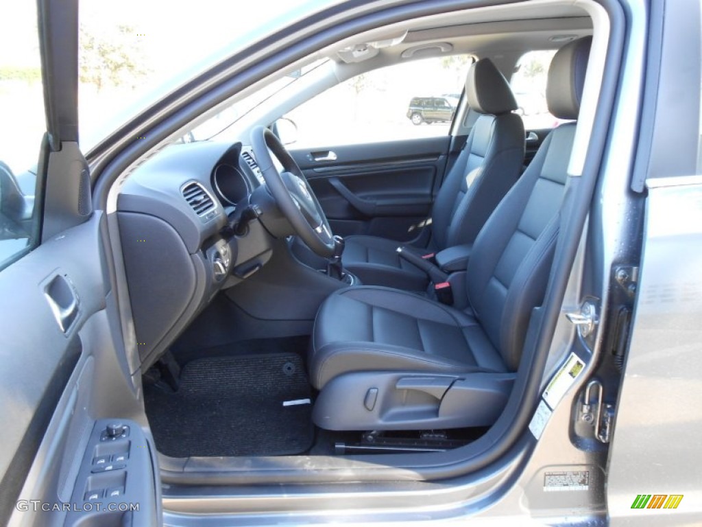 Titan Black Interior 2013 Volkswagen Jetta TDI SportWagen Photo #69060602