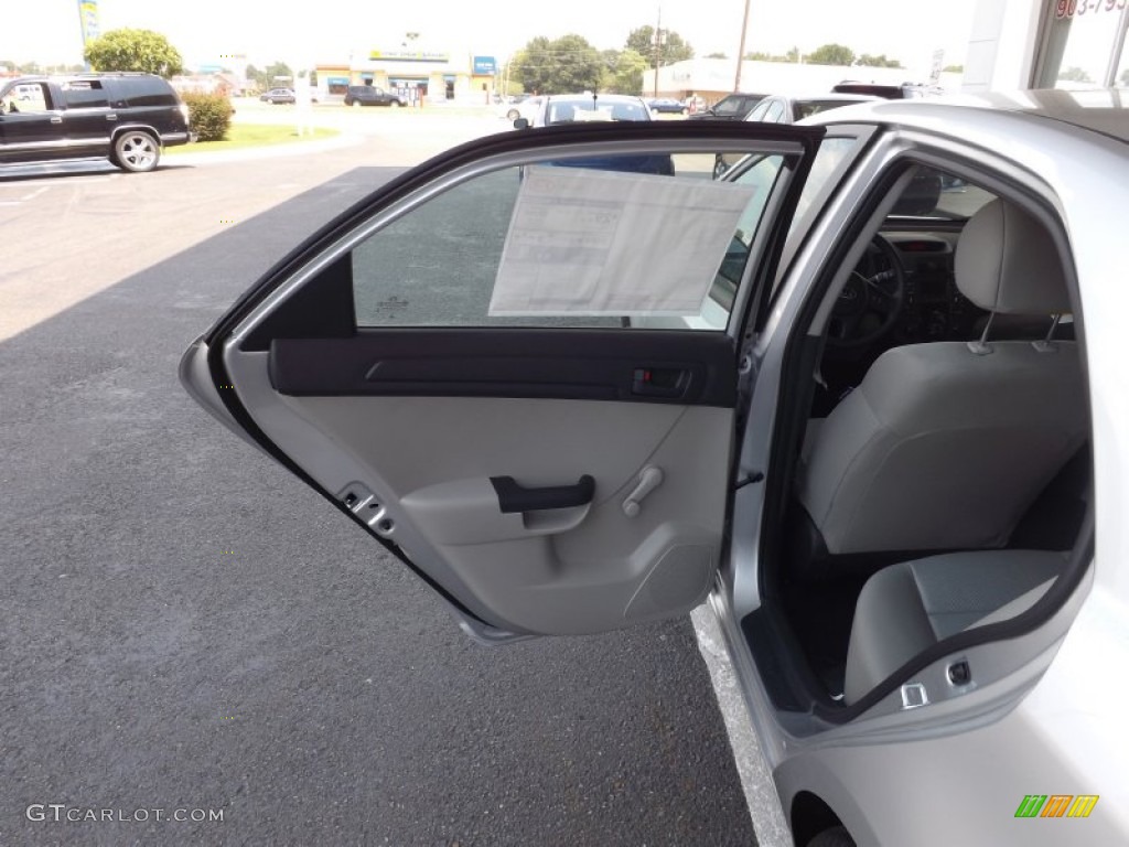 2013 Forte LX - Bright Silver / Stone photo #15