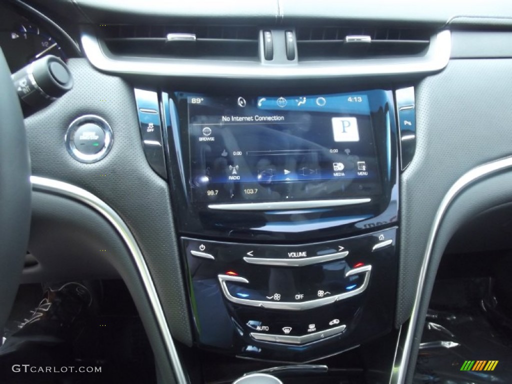 2013 Cadillac XTS FWD Controls Photo #69062804