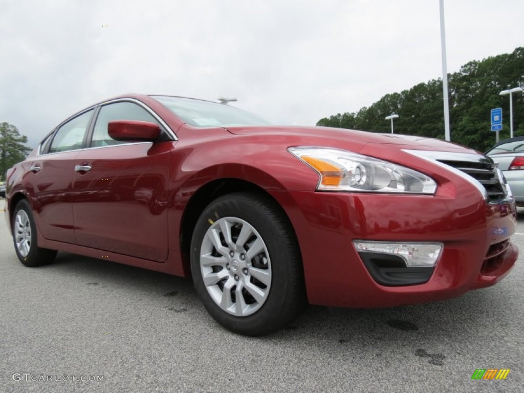 2013 Altima 2.5 - Cayenne Red / Beige photo #7