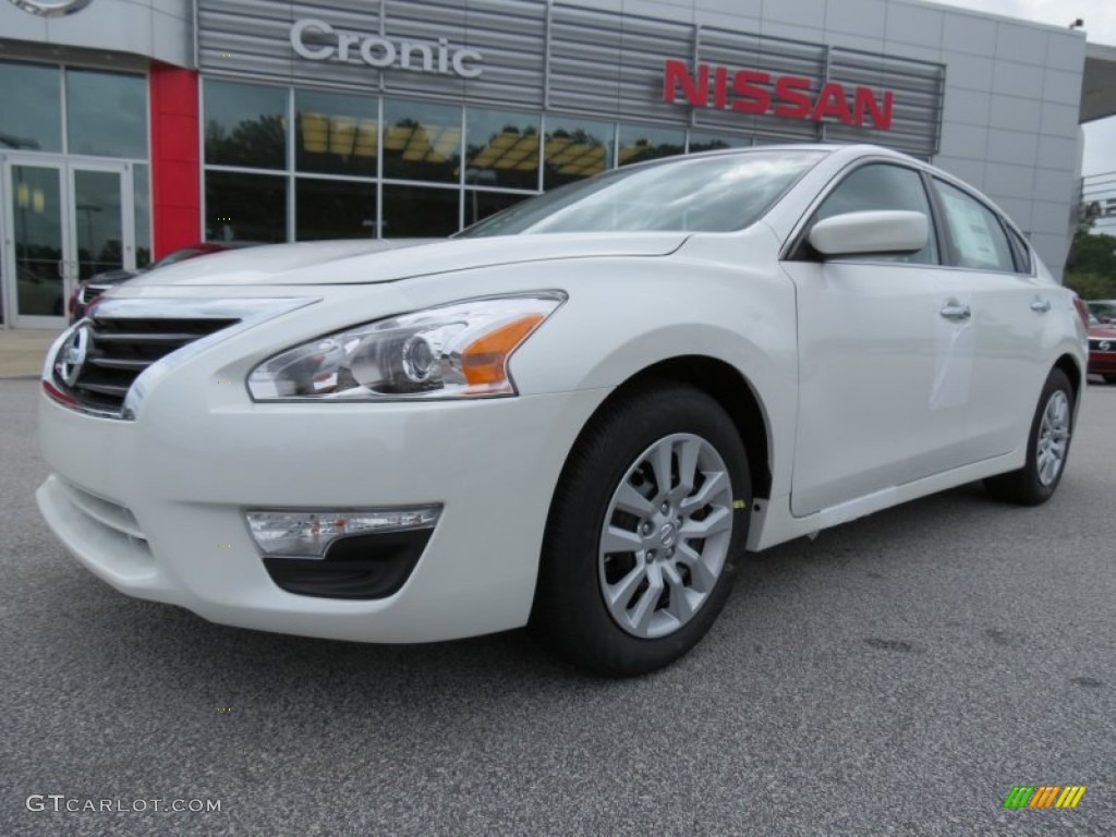 2013 Altima 2.5 S - Pearl White / Beige photo #1