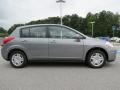 Magnetic Gray Metallic - Versa 1.8 S Hatchback Photo No. 6