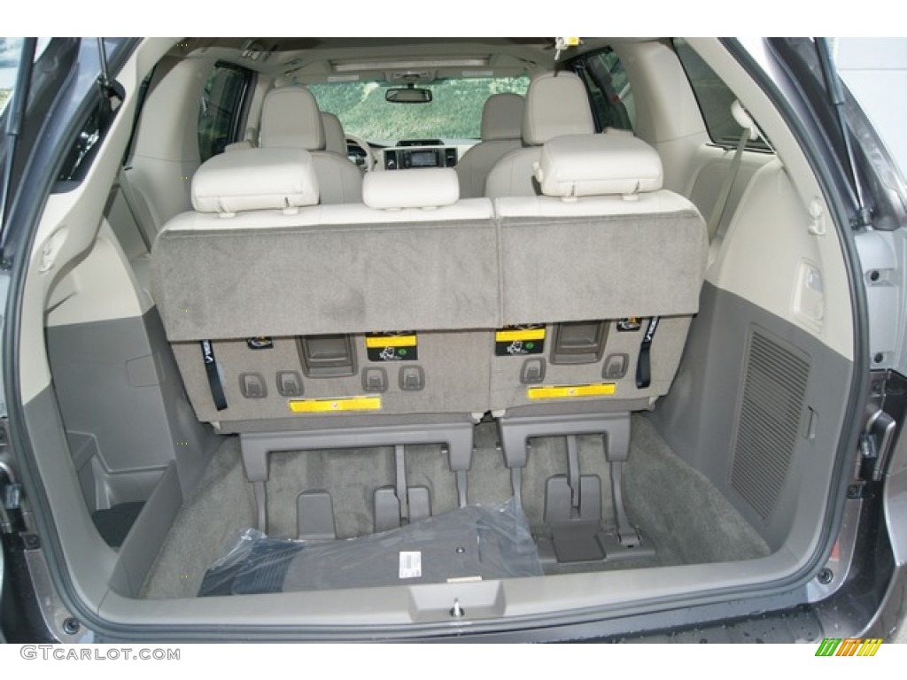 2012 Sienna XLE AWD - Predawn Gray Mica / Light Gray photo #9