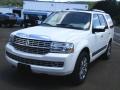 White Platinum Metallic Tri-Coat - Navigator 4x4 Photo No. 2