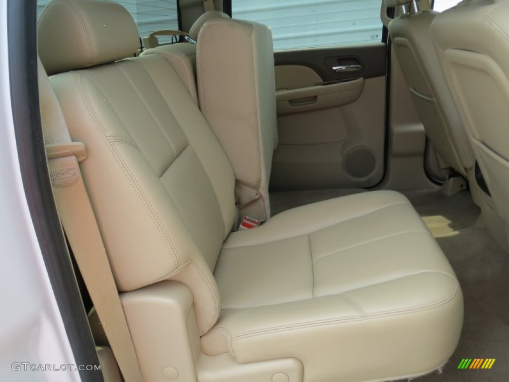 2010 Chevrolet Silverado 2500HD LTZ Crew Cab 4x4 Rear Seat Photo #69081611