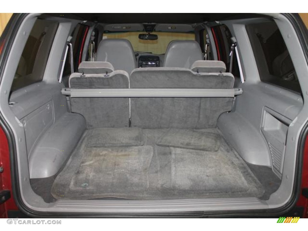 2000 Mercury Mountaineer V6 4x4 Trunk Photos